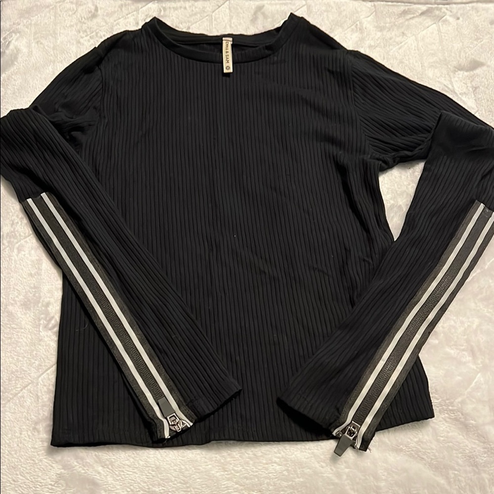 LF-Emma & Sam Black Ribbed Long Sleeve Top